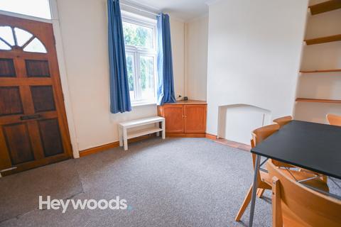 2 bedroom terraced house to rent, Silverdale Road, Newcastle under Lyme