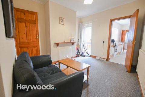 2 bedroom terraced house to rent, Silverdale Road, Newcastle under Lyme