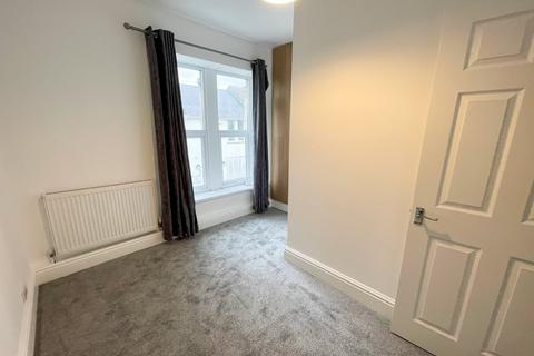 2 bedroom flat to rent, Soundwell Road, Bristol BS16