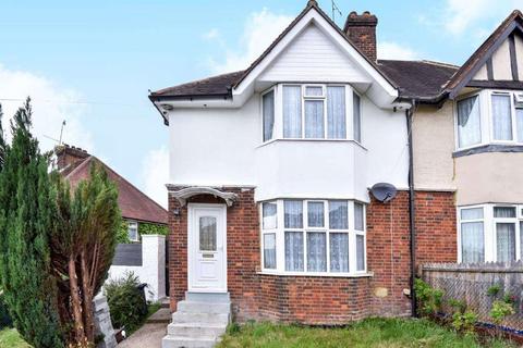 3 bedroom semi-detached house to rent, Totteridge Road, High Wycombe HP13