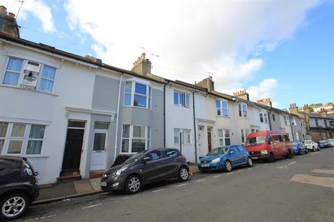 4 bedroom semi-detached house to rent, Edinburgh Road, Brighton