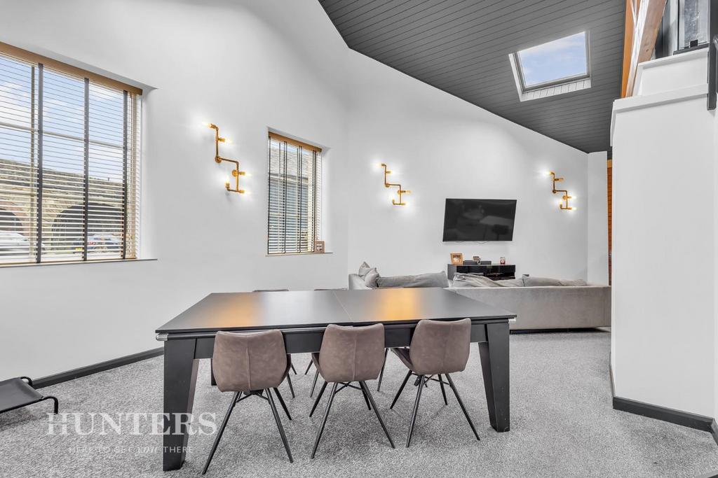 Open plan lounge diner
