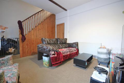 37 The Myrke, Datchet, Slough, SL3 9AB