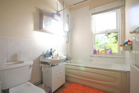 37 The Myrke, Datchet, Slough, SL3 9AB