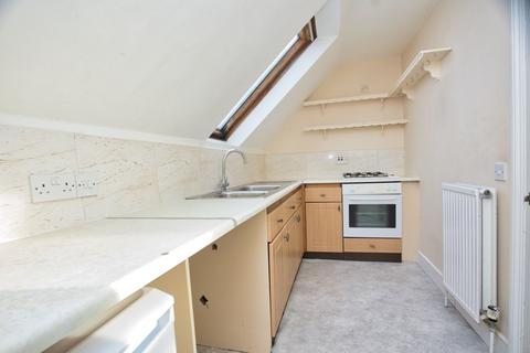 2 bedroom flat for sale, Earls Avenue, Folkestone, CT20