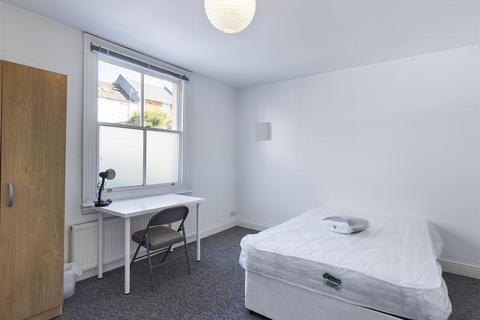 6 bedroom terraced house to rent, Freehold Terrace, Brighton, Brighton