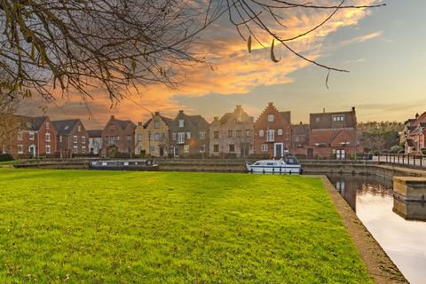 3 bedroom end of terrace house for sale, The Quay, Loughborough LE12