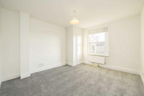 1 bedroom flat for sale, St. Margarets Road, East Twickenham TW1