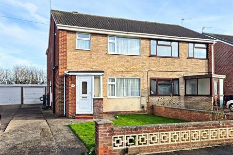 3 bedroom semi-detached house for sale, Beaconsfield, Withernsea