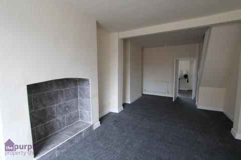 2 bedroom terraced house to rent, Oxford Grove, Bolton, BL1