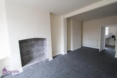 2 bedroom terraced house to rent, Oxford Grove, Bolton, BL1