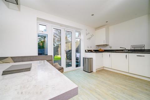 3 bedroom semi-detached house for sale, Fraser Crescent, Watford