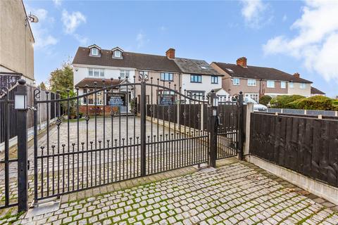 4 bedroom end of terrace house for sale, Squirrels Heath Lane, Hornchurch, RM11