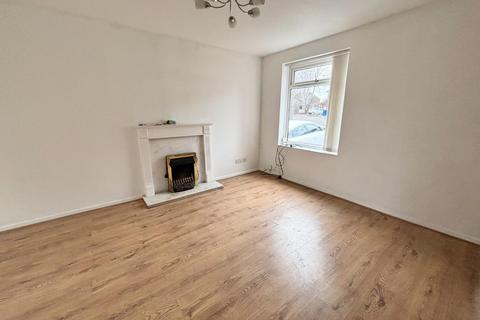 2 bedroom terraced house to rent, Green Hill, Prestwich Manchester M25