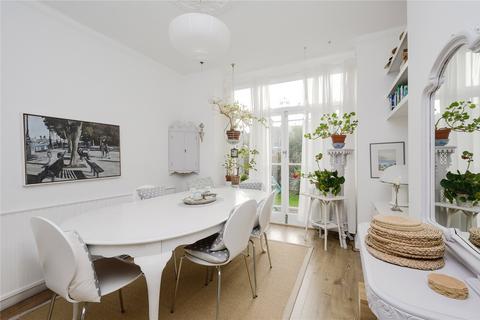 21 Holmes Road, Twickenham, TW1 4RF