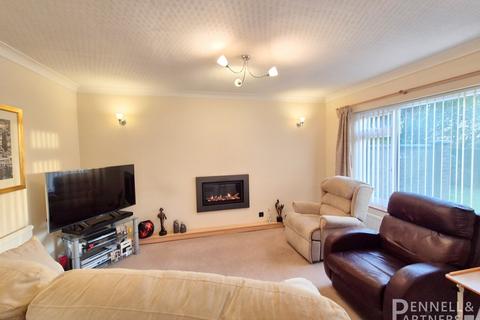 2 bedroom detached bungalow for sale, Priors Road, Peterborough PE7