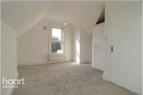 1 bedroom in a house share to rent, Dagnall Park, LONDON