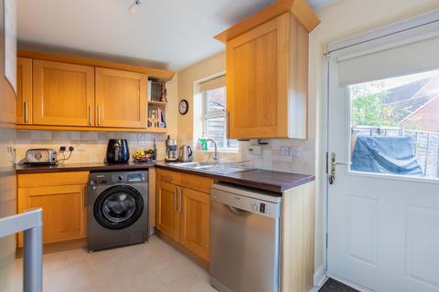 10 Walker Crescent, Slough, SL3 7GB