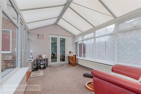3 bedroom bungalow for sale, Warrenside, Huddersfield, West Yorkshire, HD2