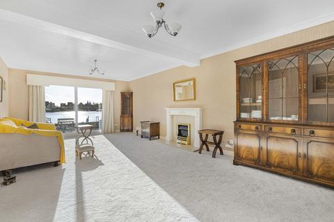 4 bedroom end of terrace house for sale, North Quay, Abingdon Marina, OX14