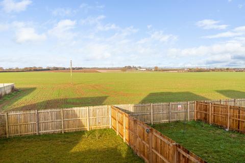 3 bedroom semi-detached house for sale, Cornfield Way, Winterton, North Lincolnshire, DN15