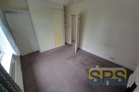 2 bedroom townhouse to rent, Ridgway Road, Stoke-on-Trent ST4