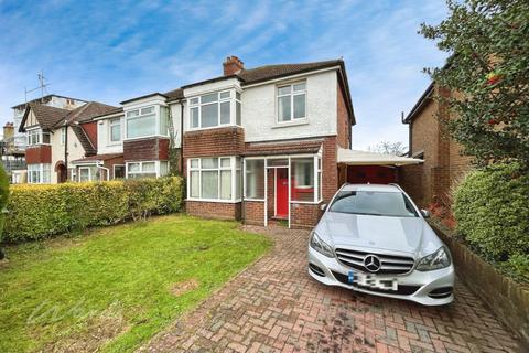 4 bedroom semi-detached house to rent, Yew Tree Road Tunbridge Wells TN4