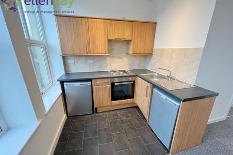 2 bedroom apartment to rent, Ramsden Road, Wardle OL12