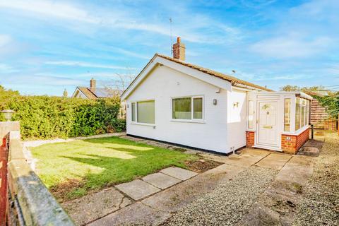 2 bedroom detached bungalow to rent, Grove Road, Repps With Bastwick, NR29