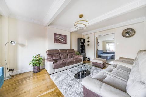 4 bedroom detached house to rent, Parkfield Crescent, North Harrow, Harrow, HA2