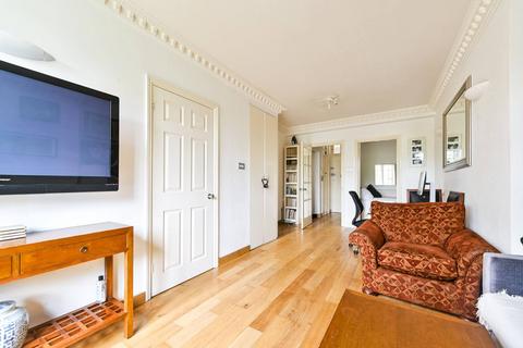 2 bedroom flat for sale, Mortimer Crescent, St John's Wood, London, NW6