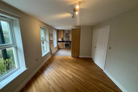 2 bedroom apartment to rent, Elias House, St Helens Mews, Brentwood