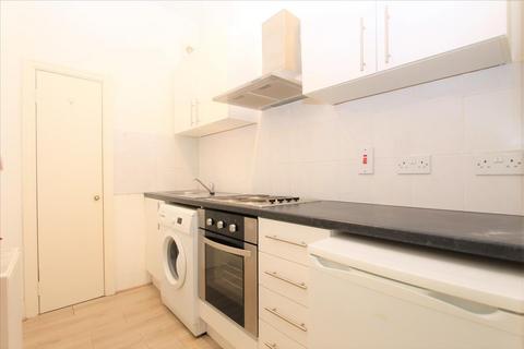 1 bedroom flat to rent, Park Avenue, London, N13