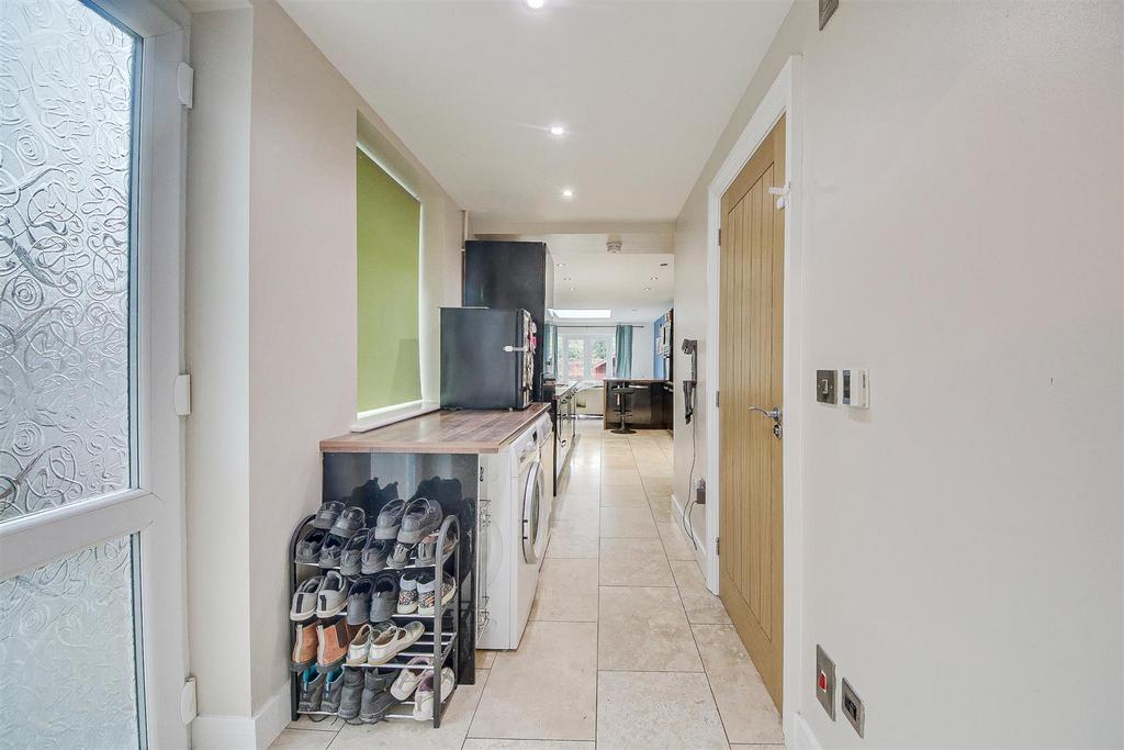 Kitchen / Reception