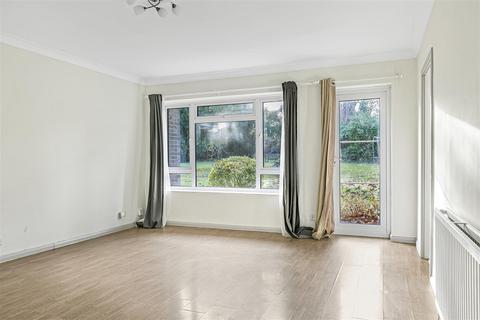 1, Lynton Court Cedar Road, Sutton, SM2 5DL