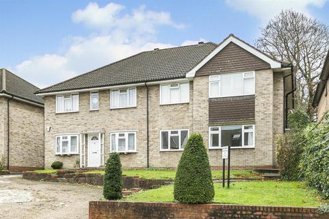1, Lynton Court Cedar Road, Sutton, SM2 5DL
