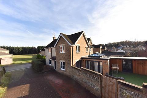 4 bedroom detached house for sale, Evergreen Way, Mildenhall, Bury St. Edmunds, Suffolk, IP28