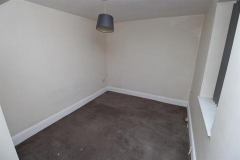 2 bedroom flat to rent, 10 Balmoral Terrace, Fleetwood