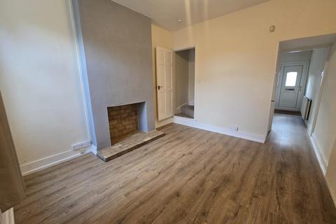 2 bedroom terraced house to rent, Riland Avenue, Sutton Coldfield, B75