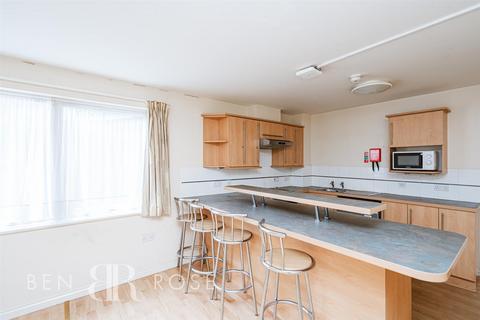 4 bedroom flat for sale, Victoria Street, Preston PR1