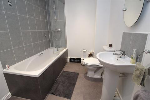 2 bedroom flat to rent, Oak Tree Lane, West Yorkshire LS14