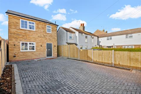 3 bedroom detached house for sale, St. Lukes Road, Windsor SL4