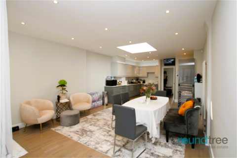 4 bedroom flat to rent, St. Marys Crescent, Hendon, NW4