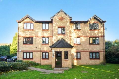 1 bedroom apartment for sale, Woodfield Close, Enfield EN1