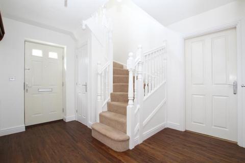 4 bedroom detached house to rent, Wren Gardens, Bristol BS20