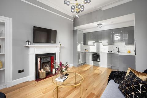 2 bedroom flat for sale, 143 Piersfield Terrace, Piershill, Edinburgh EH8 7BS