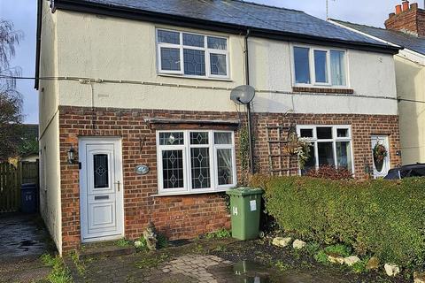 2 bedroom semi-detached house for sale, East View, Newark NG22