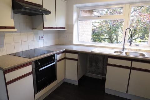 2 bedroom flat to rent, Garrard Gardens, Sutton Coldfield B73