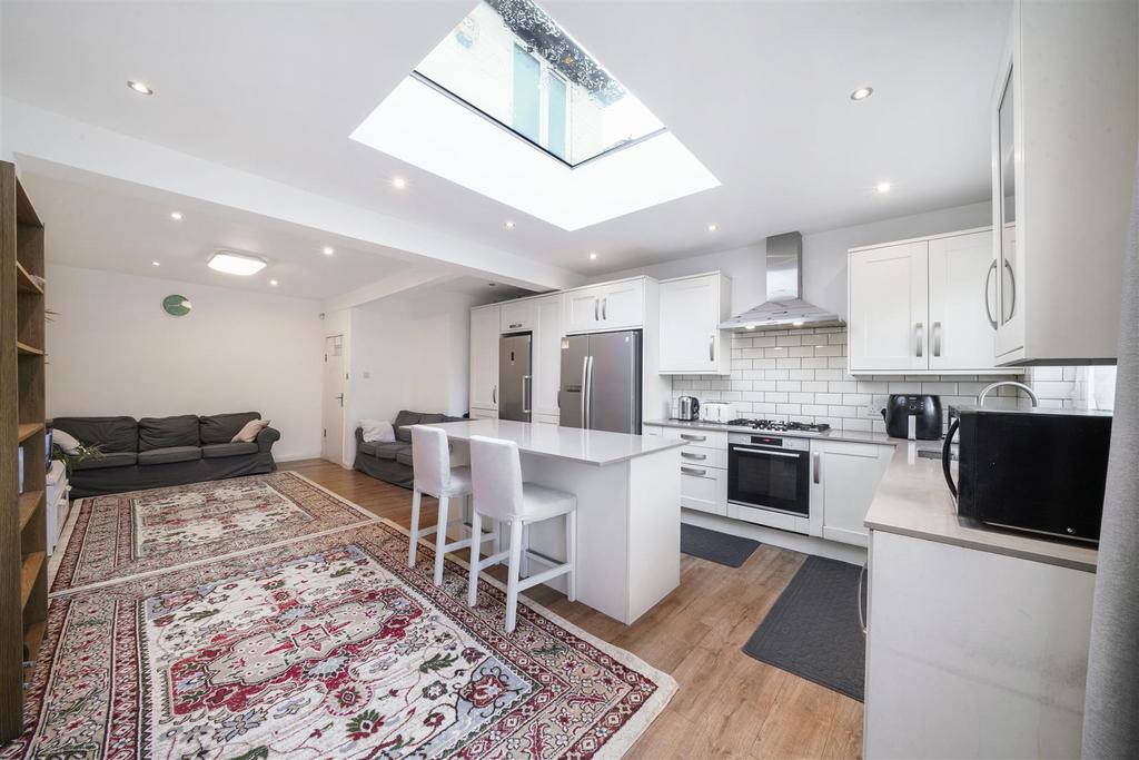 45 Beaumont Avenue - P3xu Igw ZZ8 H9y9 Mz Uzih.jpg
