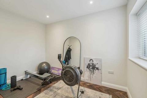 4 Priory Close, Denham, Uxbridge, UB9 5AT